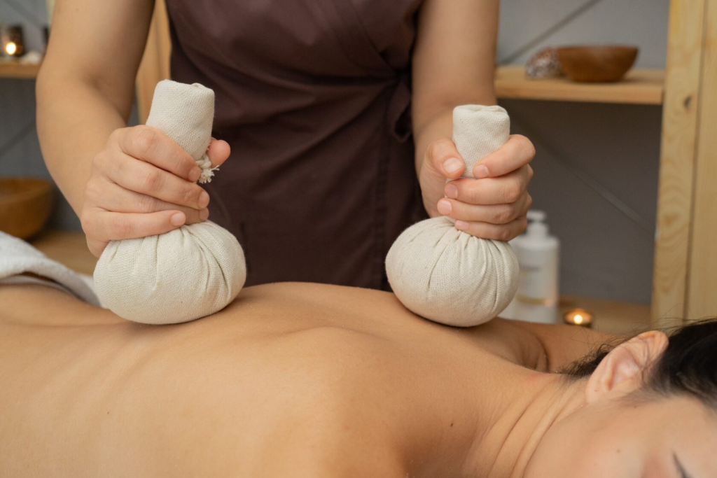 Kizhi - A Beneficial Ayurveda Therapy